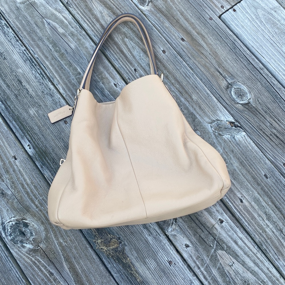 Coach cream leather shoulder bag